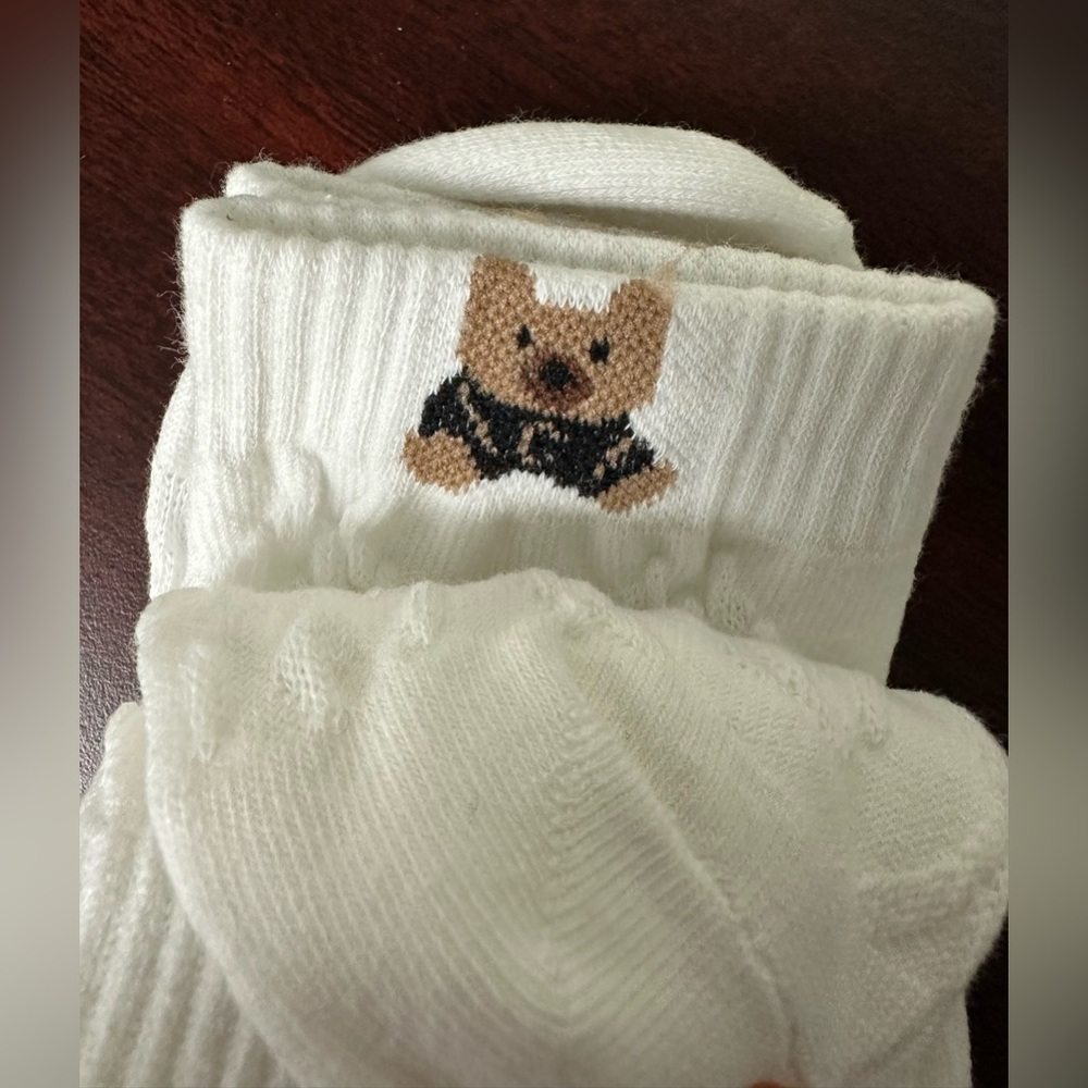 NWOT Stem White Women's Socks Set with small kitten and bear - Picture 5 of 6